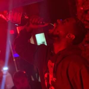 Meet your Posher, Dee